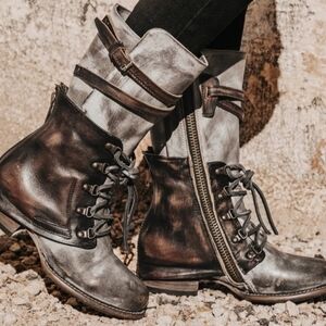 Freebird by Steven Ravi mid-calf boots in a distressed Grey/Coal Size 8
